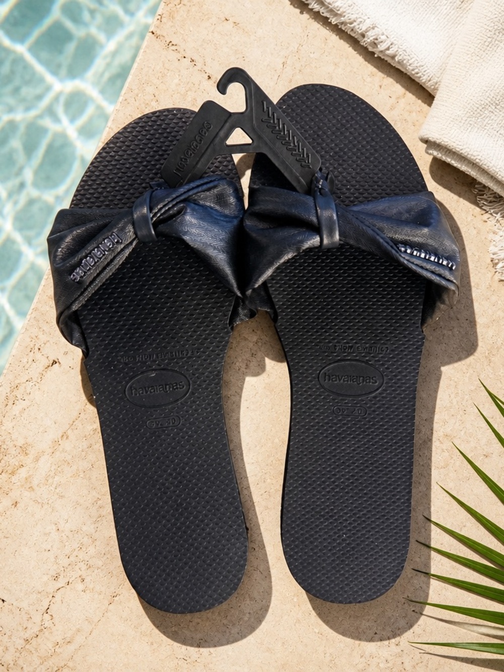 Havaianas Women's Navy Knotted Slide Sandals
